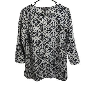 A Pea in the Pod Maternity Top